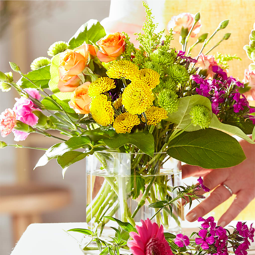 Bold & Bright – A Florist Original – J ALEXANDER'S FLORIST, Jackson MI