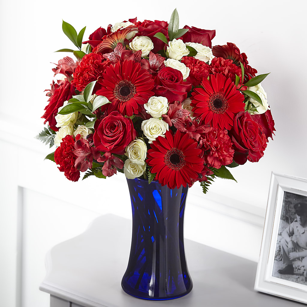 Hearts Embrace Bouquet – J ALEXANDER'S FLORIST, Jackson MI