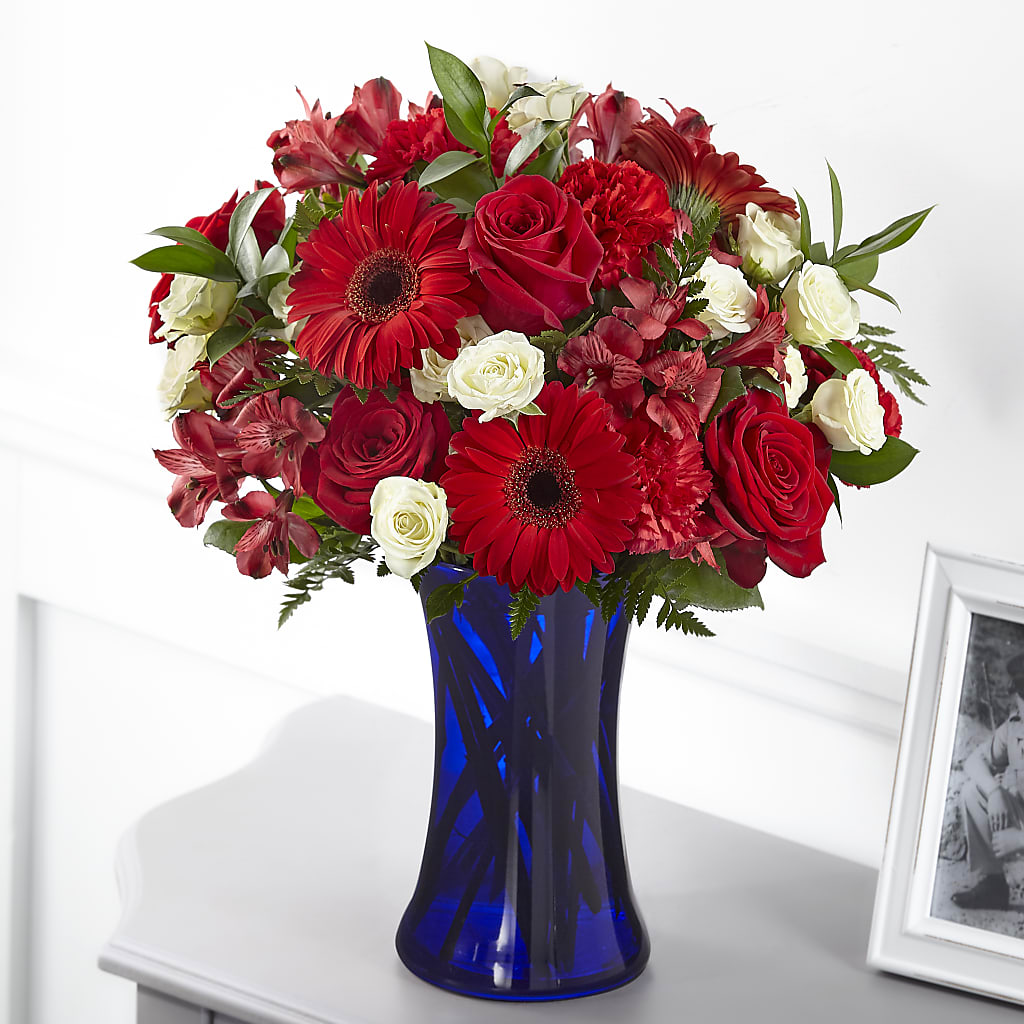 Hearts Embrace Bouquet – J ALEXANDER'S FLORIST, Jackson MI