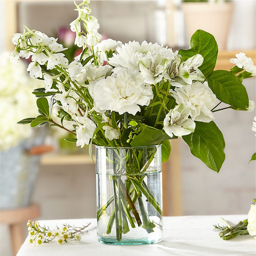 Classic Ivory – A Florist Original – J ALEXANDER'S FLORIST, Jackson MI