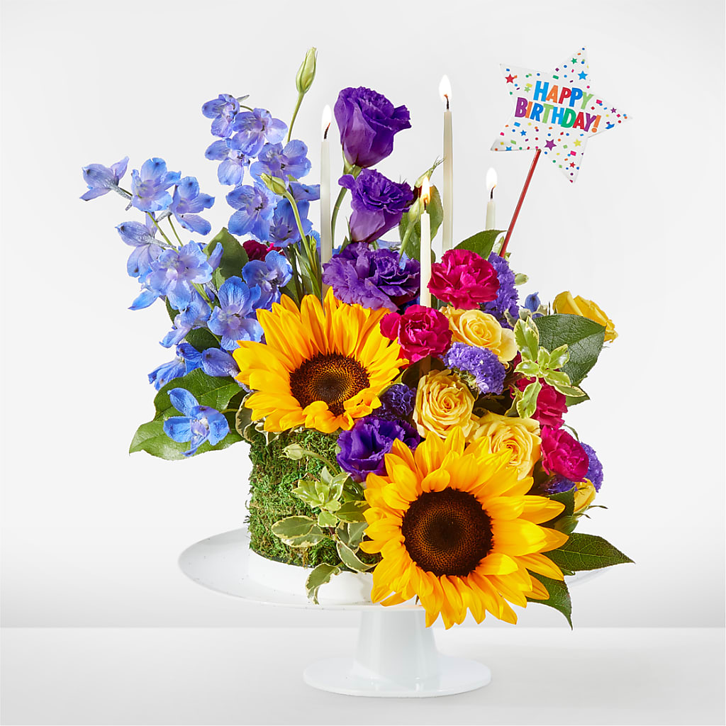 Star of the Day Floral Cake – J ALEXANDER'S FLORIST, Jackson MI