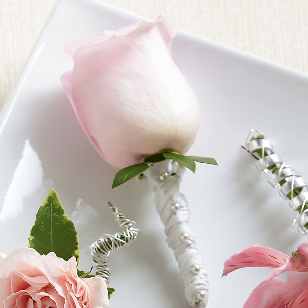 Pink Rose Boutonniere – J ALEXANDER'S FLORIST, Jackson MI