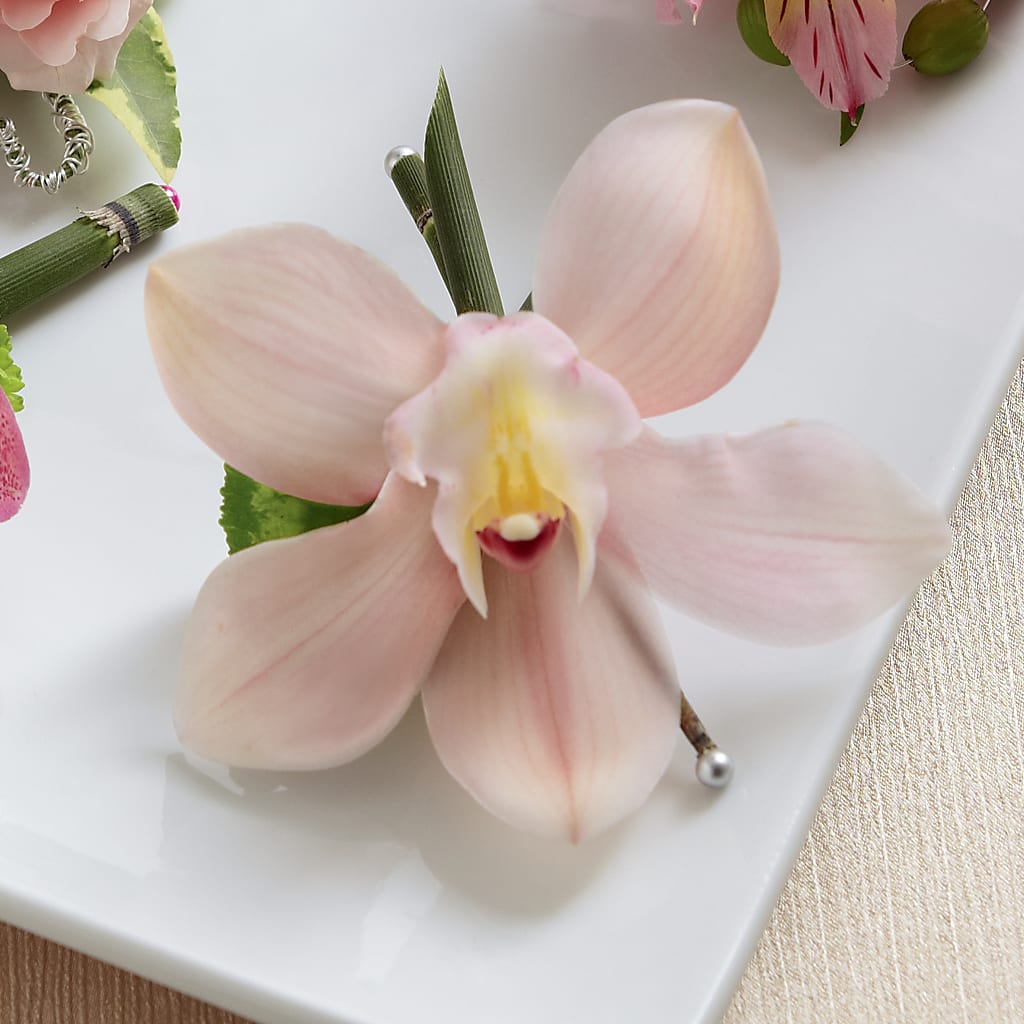Pink Cymbidium Boutonniere – J ALEXANDER'S FLORIST, Jackson MI