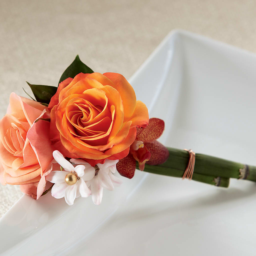 Sunset Dream Boutonniere – J ALEXANDER'S FLORIST, Jackson MI