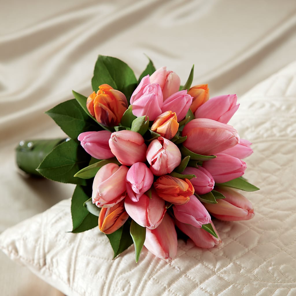 Embraceable Bouquet – J ALEXANDER'S FLORIST, Jackson MI