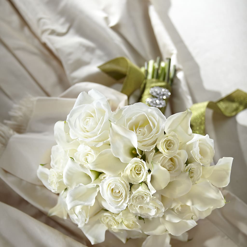 Serene Highness Bouquet – J ALEXANDER'S FLORIST, Jackson MI