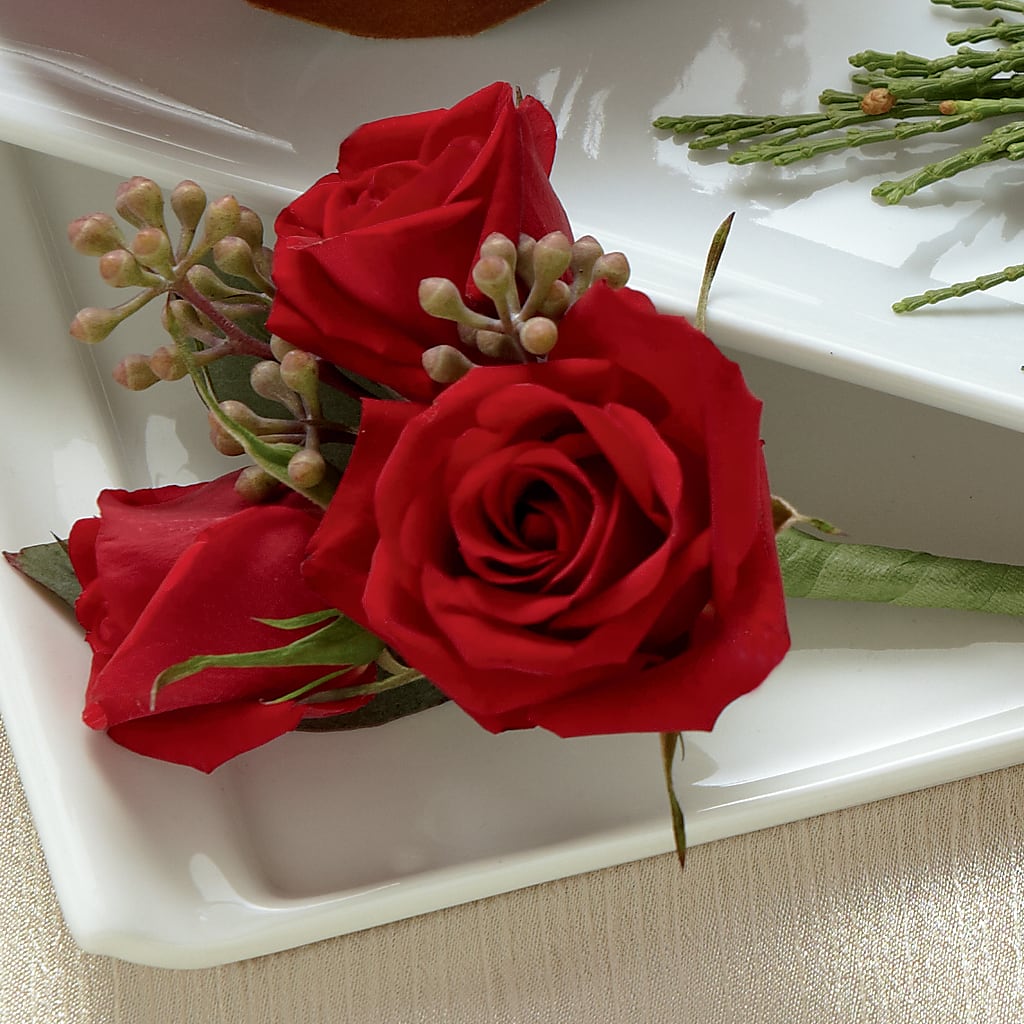 Red Spray Rose Boutonniere – J ALEXANDER'S FLORIST, Jackson MI