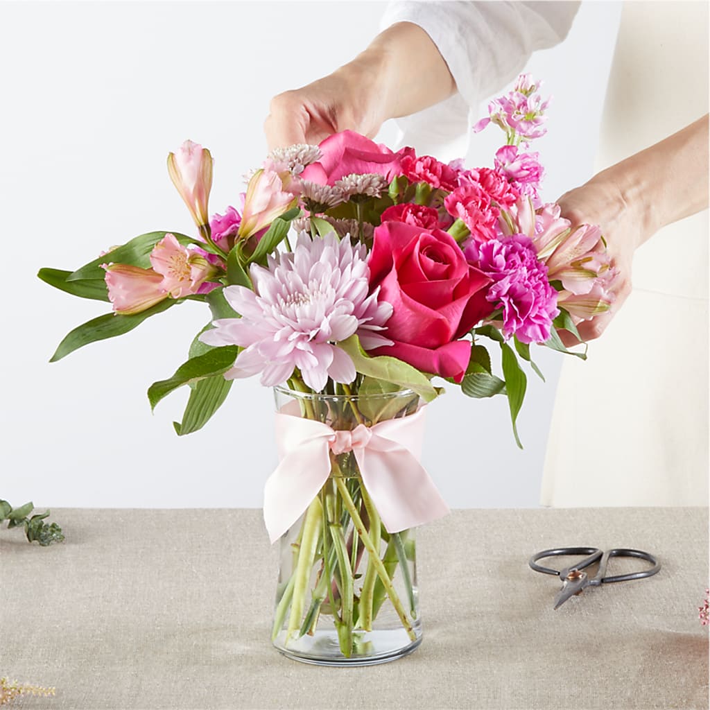 Pink Ribbon - A Florist Original – J ALEXANDER'S FLORIST, Jackson MI