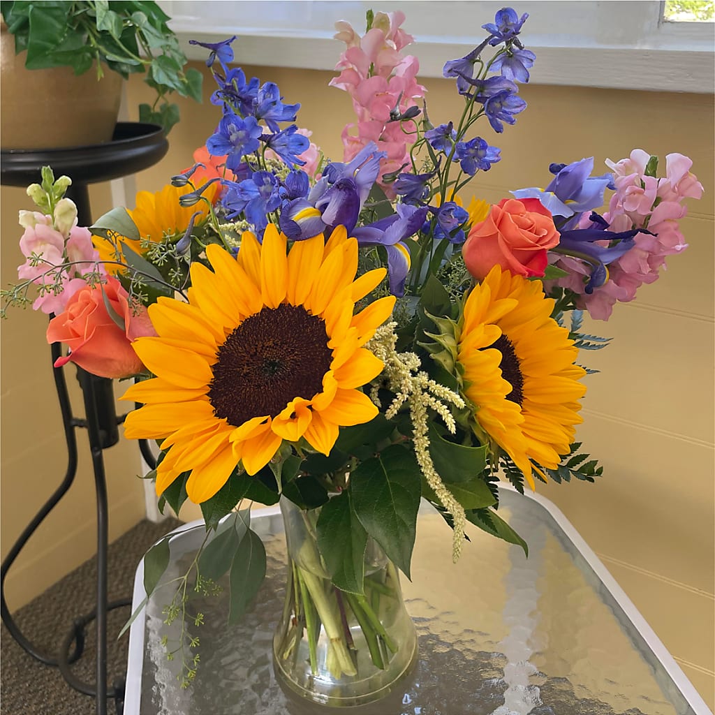 Rays of Life Bouquet – J ALEXANDER'S FLORIST, Jackson MI