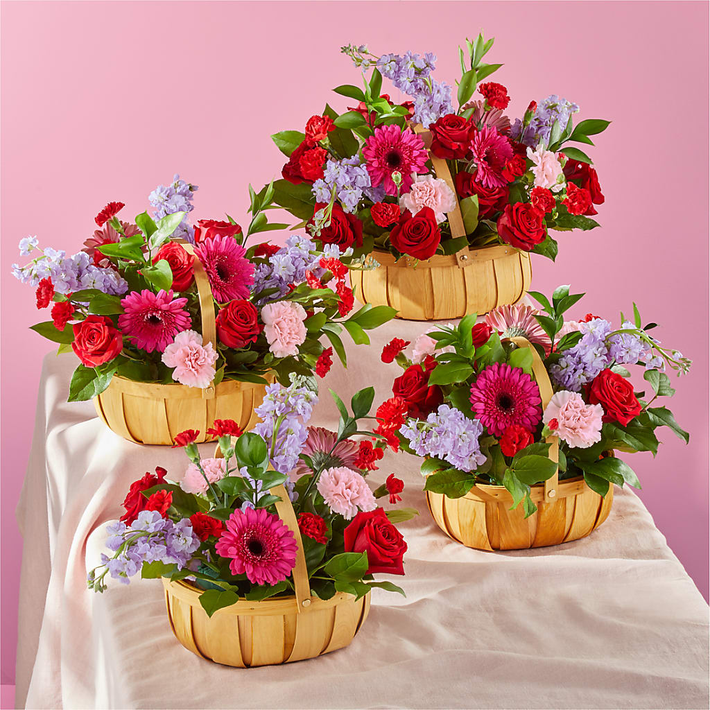 Pink Picnic Basket – J ALEXANDER'S FLORIST, Jackson MI