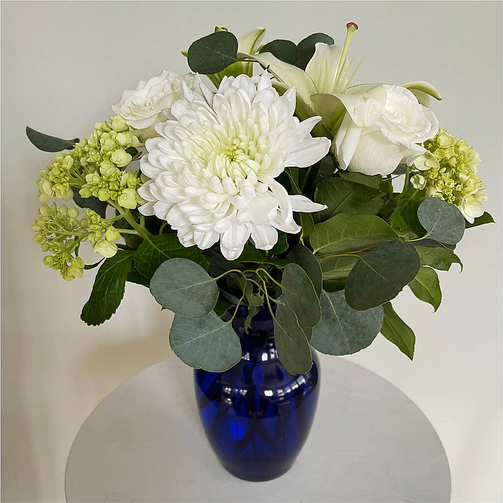 Snowy Dreams Bouquet – J ALEXANDER'S FLORIST, Jackson MI