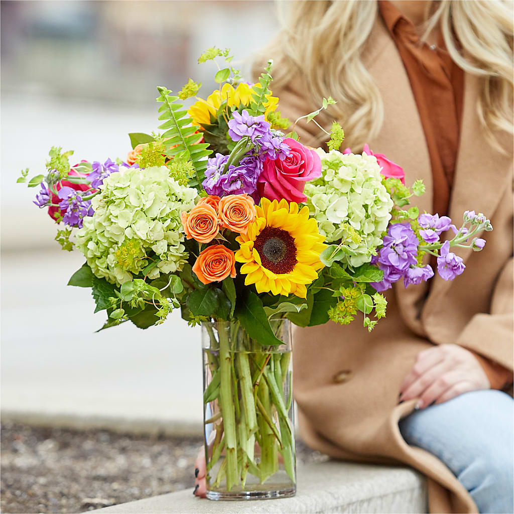 Vibrant Greetings Bouquet – J ALEXANDER'S FLORIST, Jackson MI